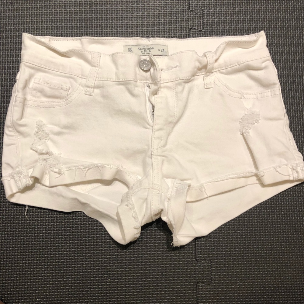 Abercrombie & Fitch - white jean shorts